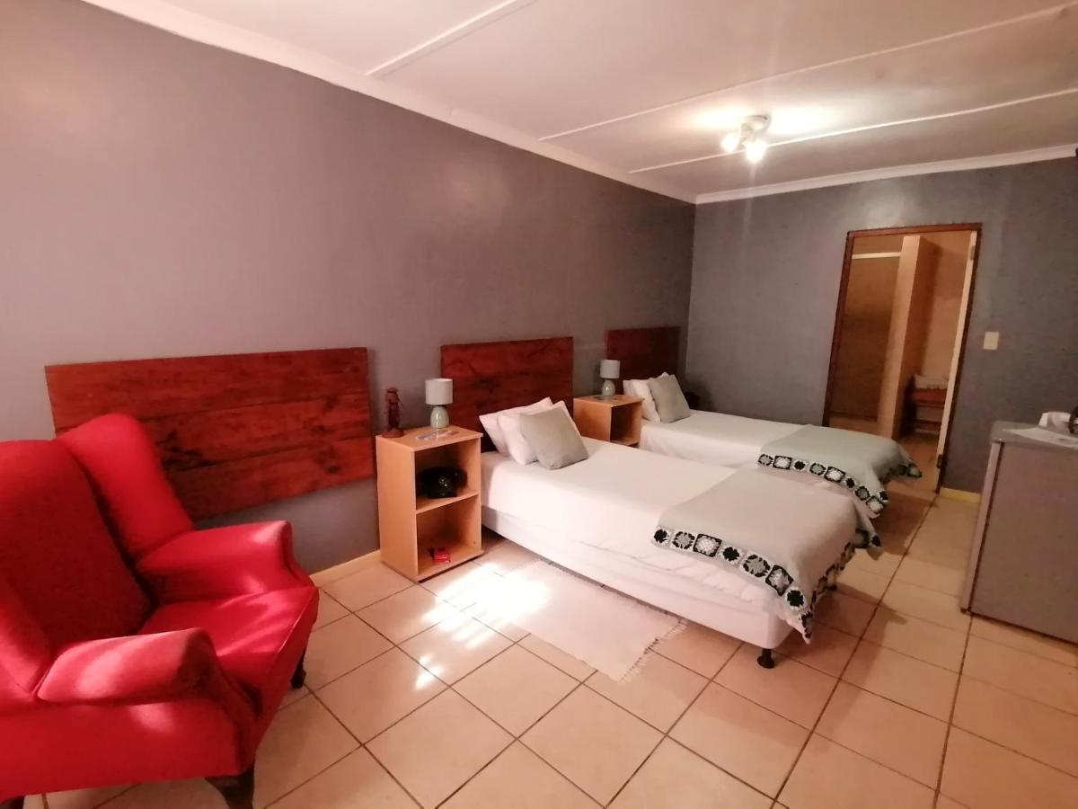 Obelix Guesthouse Lüderitz Buitenkant foto