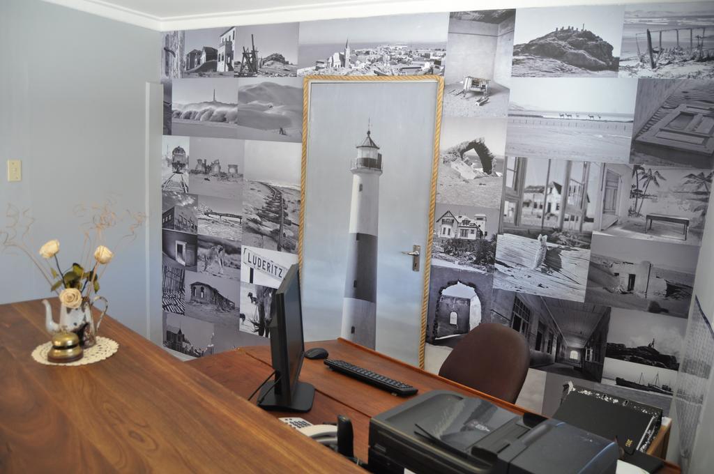 Obelix Guesthouse Lüderitz Buitenkant foto