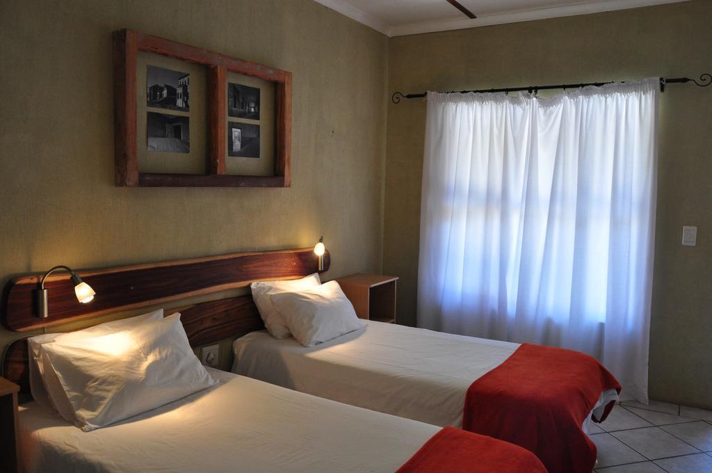 Obelix Guesthouse Lüderitz Buitenkant foto