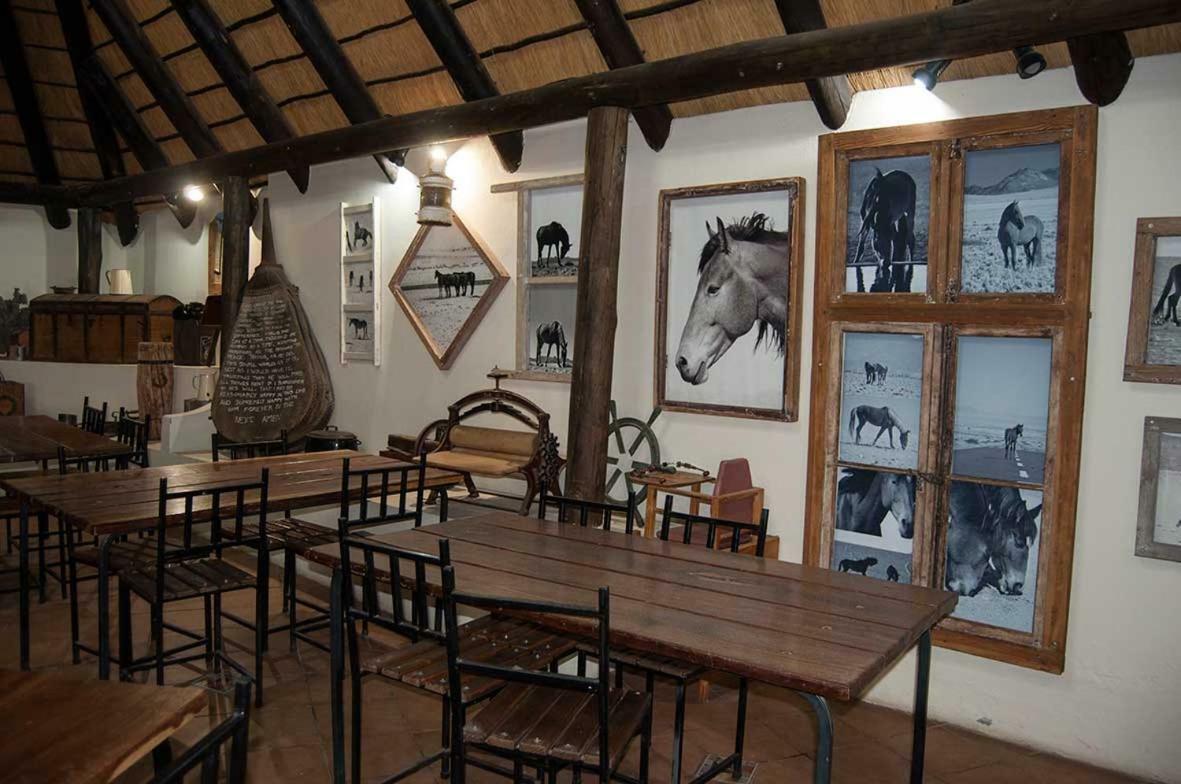 Obelix Guesthouse Lüderitz Buitenkant foto